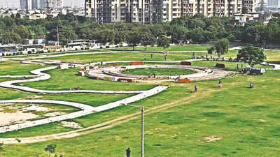 Noida: Residents around Ved Van want entry passes