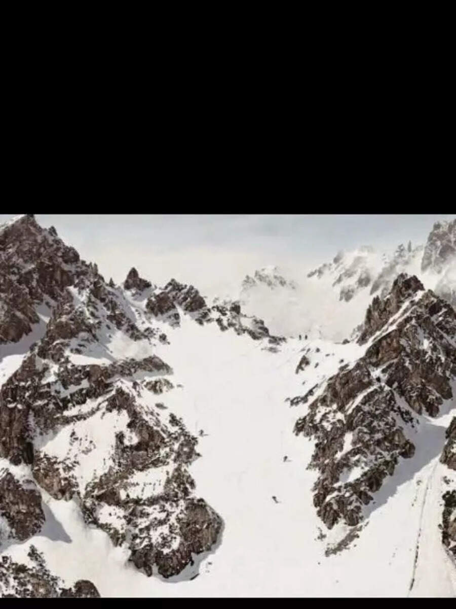 Optical Illusion: Find the Hidden Face in Mountains in 7 Seconds ...