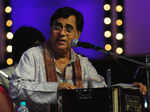 Ghazal singer Jagjit Singh passes away