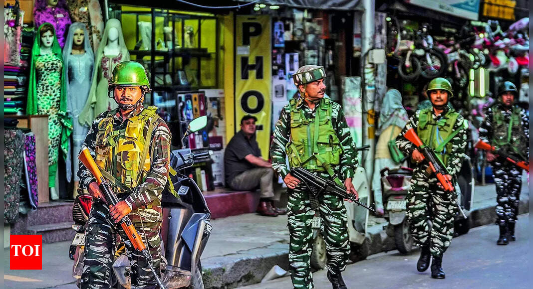 Idea was to mainstream J&K, its statute can't override Constitution SC