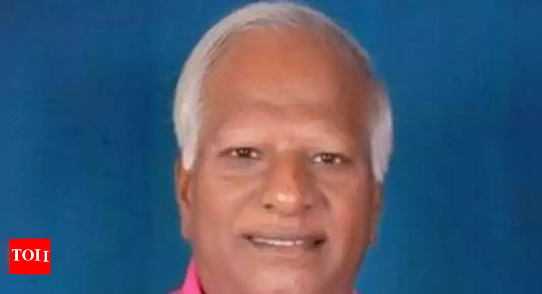 Rajaiah missing at Kadiyam rally | Hyderabad News - Times of India