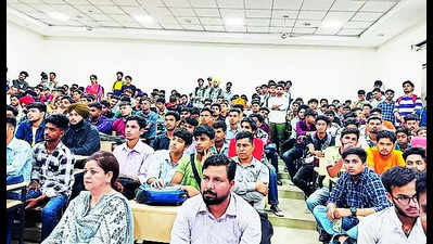 SCD Govt College goes into celebration mode after Chandrayaan-3’s success