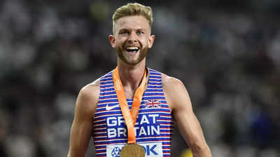 Britain's Josh Kerr stuns Jakob Ingebrigtsen to take world 1500m gold