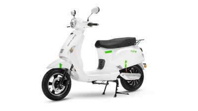 Kinetic Green delivers 200 Flex electric scooters to MP government: Gifted to Class 12th top performers
