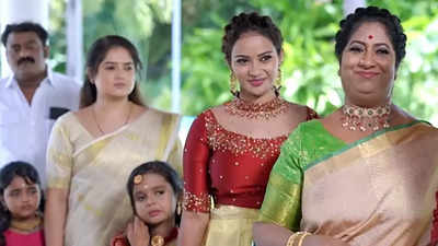 Manimuthu: Jayamohini insults Radhika and Manikutty, Kavya saves them ...