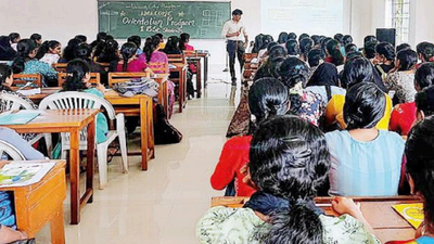 Undergraduate classes start with thin attendance | Mangaluru News ...