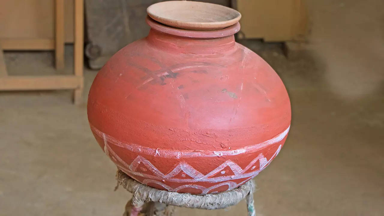 Water Storage Clay Pot