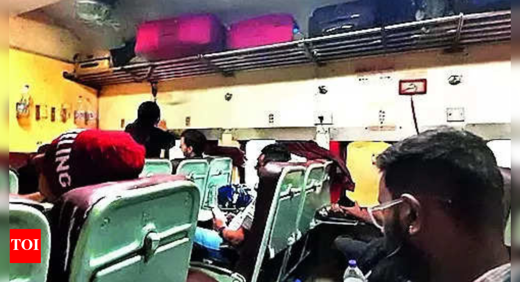 Passengers fume after old AC rake replaces snag-hit NJP Vande Bharat ...