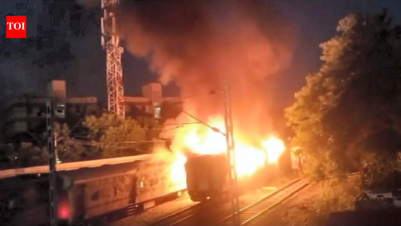 Maduari Train Fire: UP government arranges flight to bring deceased to ...