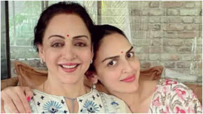 Hema Malini greets Esha Deol for her movie 'Ek Duaa' gets special mention at 69th National Awards