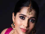​​Ethnic attire enhances Rashmi Gautam's beauty​​
