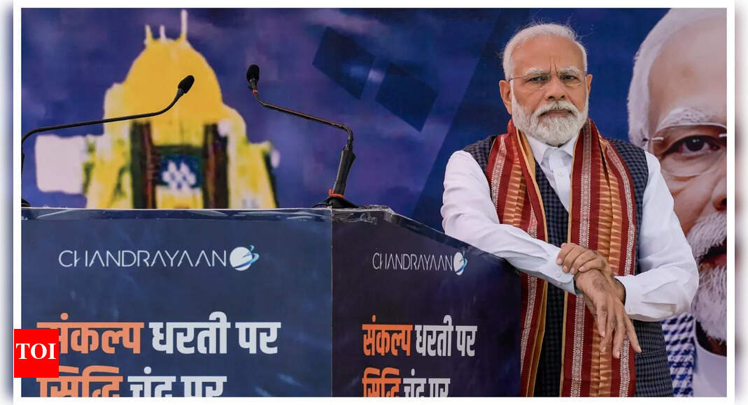 PM Modi stops speech midway on spotting man feeling unwell, asks his ...