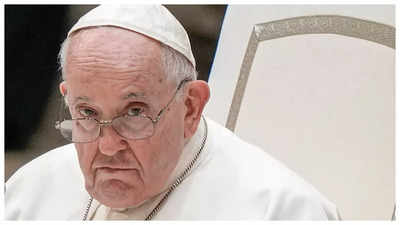 Pope warns of social media perils: Relationships reduced to algorithms, partisan propaganda, hatred