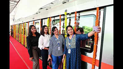 Actual commute ‘next year’, Bhopalites queue up for selfie with first metro coach