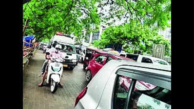 Patients suffer as traffic chokes entry to GMCH