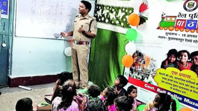 Rly cops hold classes for kids loitering near stn