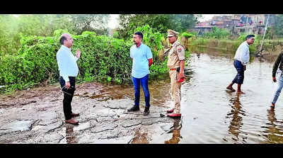 DM inspects flood relief camp, interacts with affected people