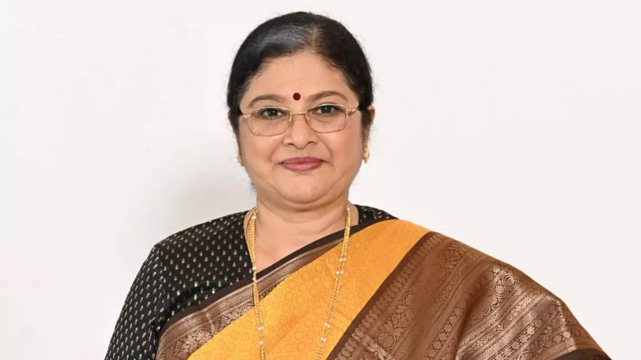 Veteran actress Mahalakshmi to make her acting comeback after thirty years;  details inside - Times of India
