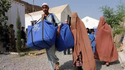 Over 700 Afghan refugees returned to Afghanistan from Iran