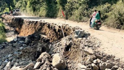 Days after showing cracks, 150m stretch of Gangotri highway caves in
