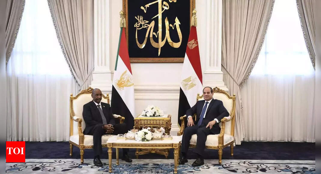 Sudan Sudan's military leader visits Egypt on his first trip abroad