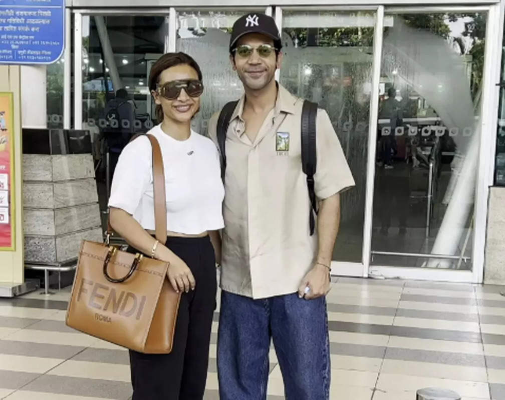 
Adorable couple Rajkummar Rao, Patralekha look super cool at Mumbai airport
