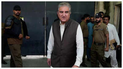 Pakistan: Special court sends Shah Mahmood Qureshi to 14-day judicial remand in cipher case