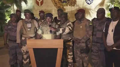 Gabon army officers announce coup, put president under house arrest