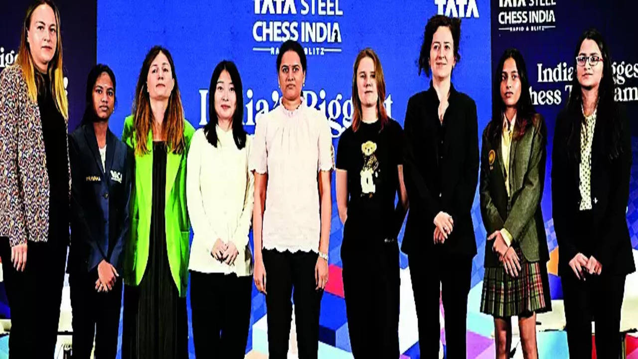 Tata Steel Chess India Blitz: Harika, Ju Wenjun Lead After