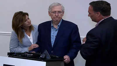 Mental fitness of McConnell in question as freezes up for second time in public appearance
