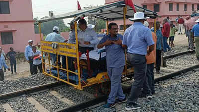 Bhubaneswar: CRS inspects 3rd line work of Haridaspur-Byree section