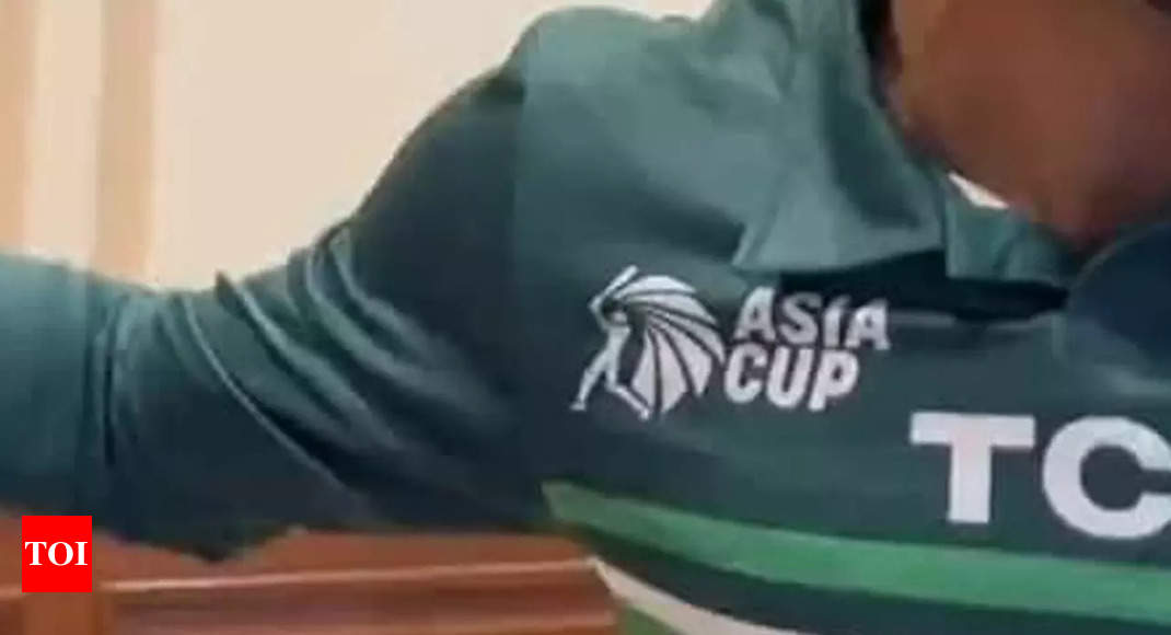 Asia Cup lands in huge controversy as Pakistan's name missing from team  jerseys