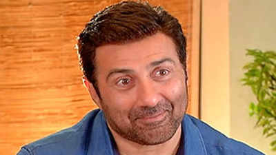 Sunny Deol recalls how he once teased a girl on the street and her brother chased him down; says 'all of a sudden my guard went all down'