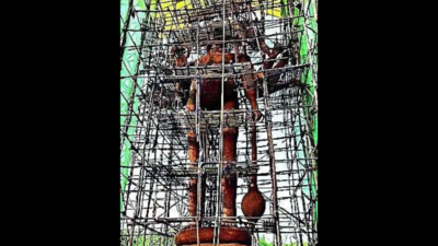 Vizag: Over 100-ft eco-friendly Ganesh idol getting ready at Gajuwaka
