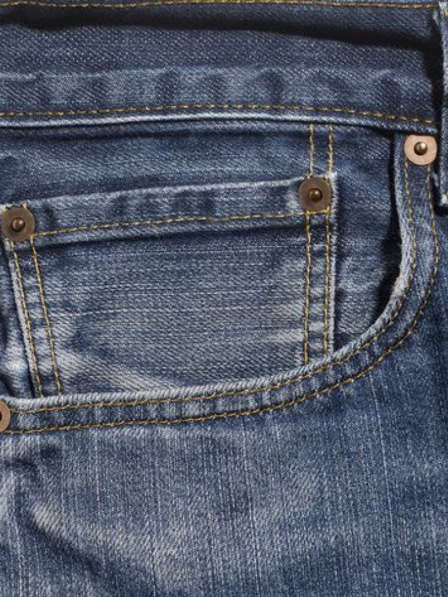 9 Reasons Why You Have Tiny Pockets In Your Jeans | Zoom TV