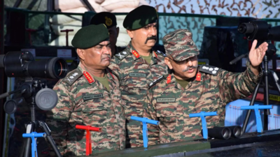 Army: CoAS Visits Forward Areas Along LoC In J&K’s Rajouri, Reviews ...