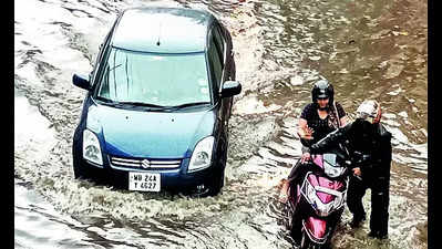 Downpour, high tide, waterlogging, vehicle breakdowns rain pain on city commuters