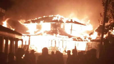 Himachal Pradesh: Fire guts nine houses in Daroti village of Shimla district
