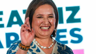 Mexican Senator Xochitl Galvez hailed as opposition candidate for 2024 election