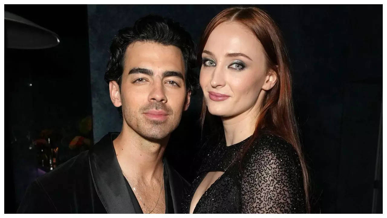 Amid divorce rumours with Sophie Turner, Joe Jonas slips wedding