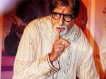 Big B celebrates b'day with KBC team