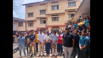 Architecture students withdraw two-day stir