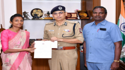 TN woman cop gets second rank in fingerprint experts competitions held in Delhi