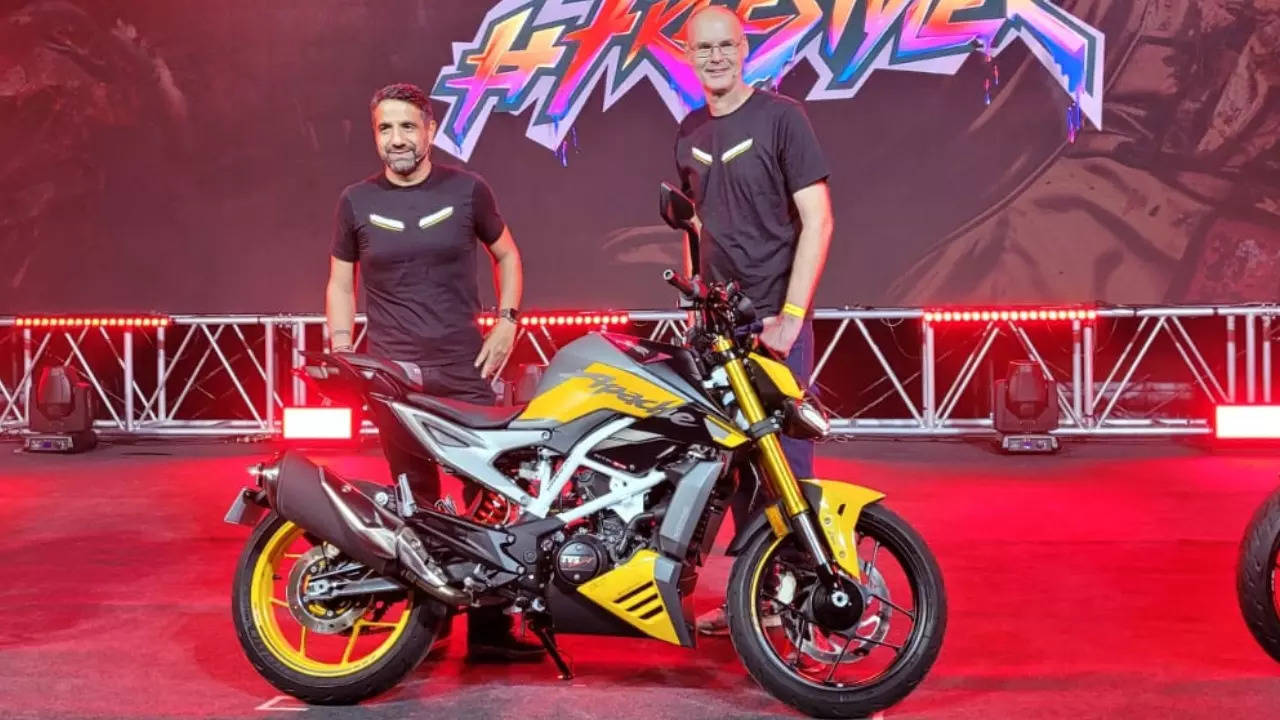 TVS launches naked Apache RTR 310 at Rs 2.43 lakh: Check variant-wise  prices, engine specs, features - Times of India