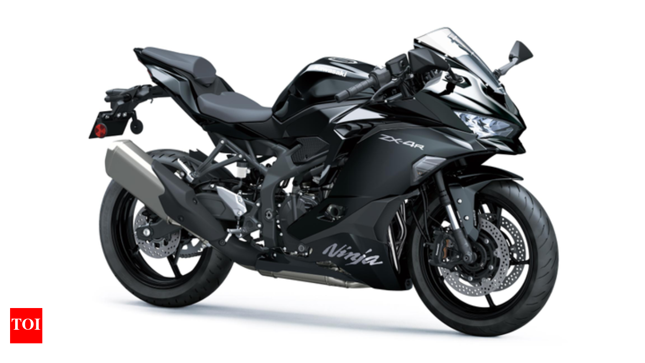 November D4 THE BLACK 19-20 150㎝ November D4 THE BLACK 19-20 150㎝