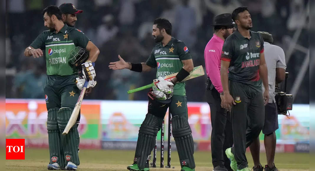 Asia Cup: How all-round Pakistan tamed Bangladesh to start Super Fours in style | Cricket News – Times of India