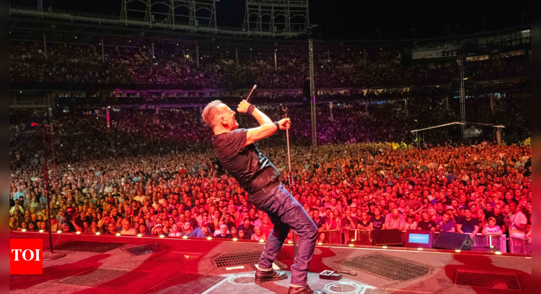 Singer Bruce Springsteen getting treated for peptic ulcer: Who can have ...