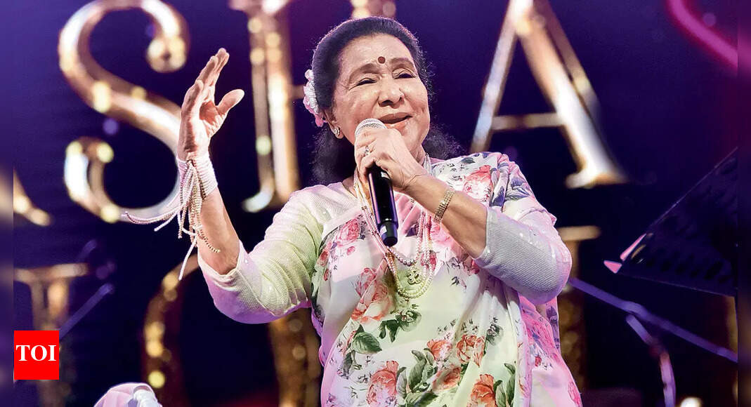 asha-bhosle-i-don-t-feel-i-m-a-day-older-than-40-hindi-movie-news