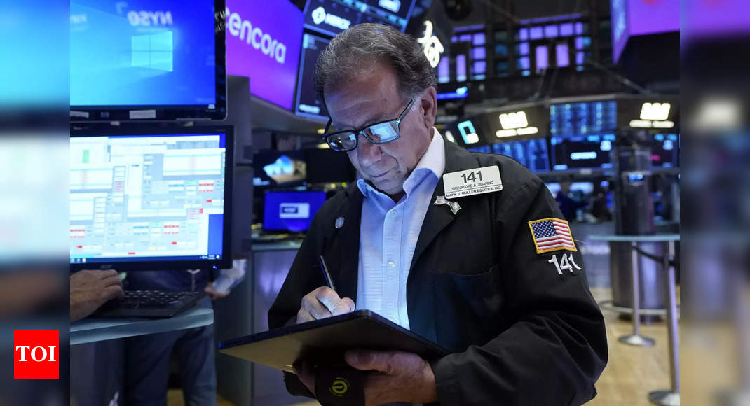 US stocks: S&P, Nasdaq fall as Apple drags, jobless claims data fuels rate jitters