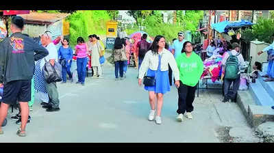 After lull, tourist rush expected in hill towns